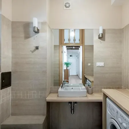 Apartment Shortstaypoland Sempolowskiej *